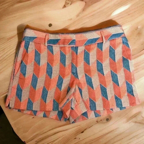 Ann Taylor LOFT Chevron Riviera Shorts with 4" Inseam Size 6 Festive Pink - Picture 4 of 5